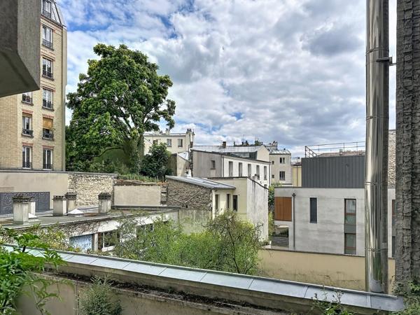 2 PIECES SANS VIS A VIS, Paris 75020