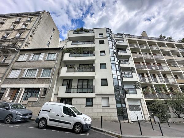 2 PIECES SANS VIS A VIS, Paris 75020