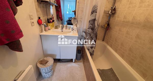 À vendre Appartement 3 pièces 65 m² - Riorges 42153