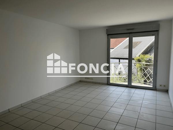 Location Appartement 2 pièces 53.82 m² - RUE DU DOCTEUR LANSAC Tarbes 65000