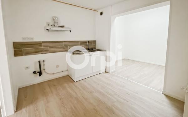 Appartement à louer    3 pièces • 76 m2 Marquise