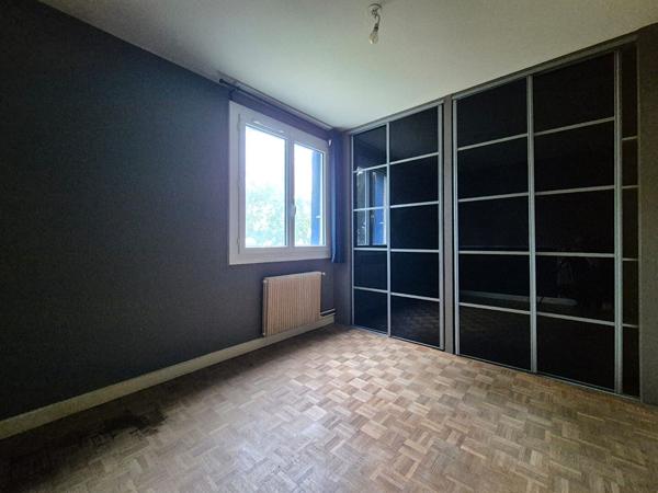 Beau T3 traversant avec garage boxé