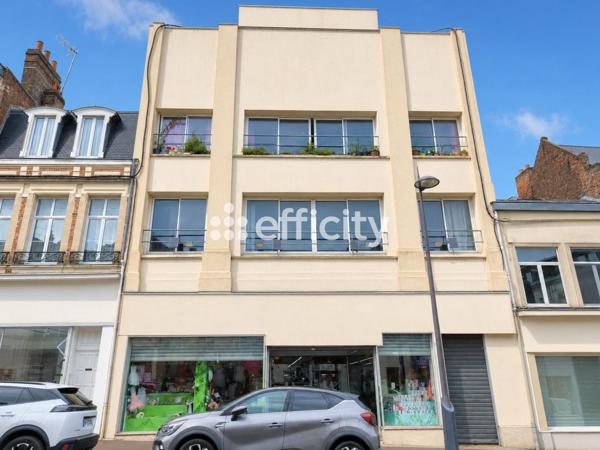 Immeuble
        
        - 2000 m² Exclusivité 775 000 € *