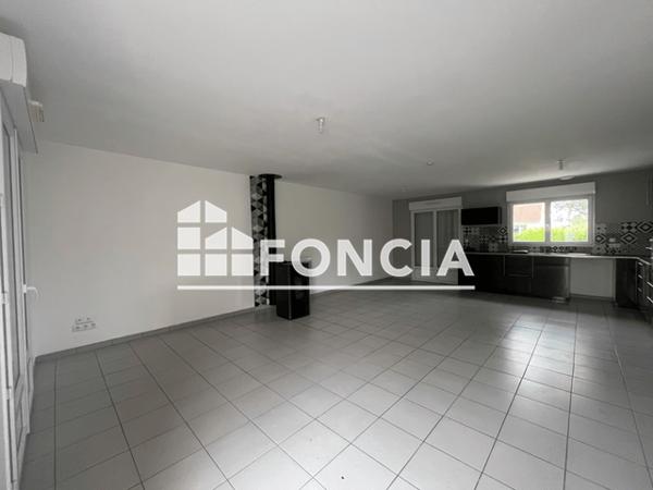 Location Maison 5 pièces 100.46 m² - 10 LOTISSEMENT LES MARETTES RUE DE LA PANNERIE Berville Sur Mer 27210