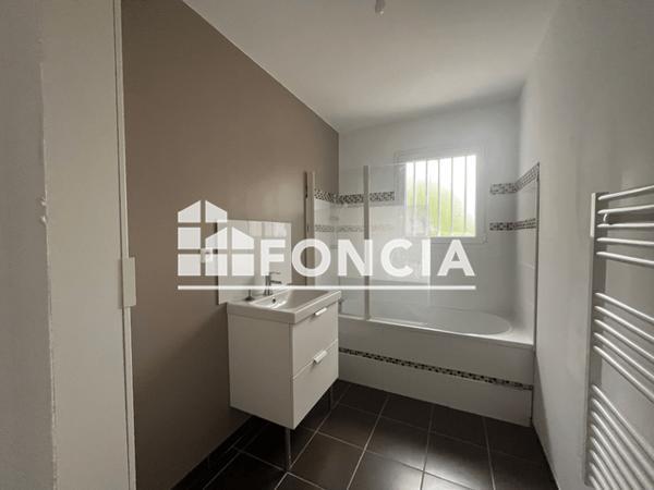 Location Maison 5 pièces 100.46 m² - 10 LOTISSEMENT LES MARETTES RUE DE LA PANNERIE Berville Sur Mer 27210