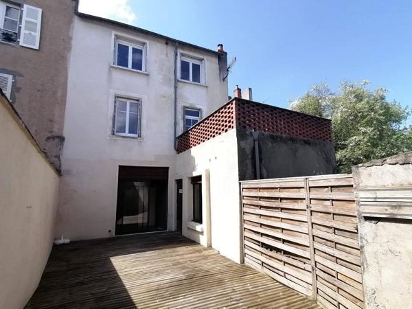 Immeuble de rapport et local commercial Le Dorat