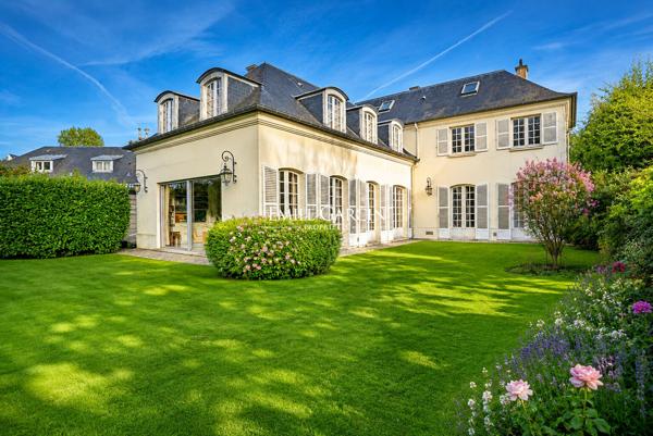 A vendre, maison, Versailles Glatigny, 7 chambres , 256 m², jardin