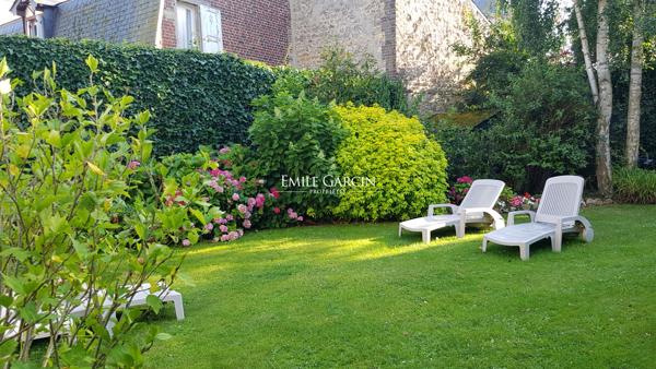 Normandie-A vendre - Deauville - Maison de ville - jardin - parking