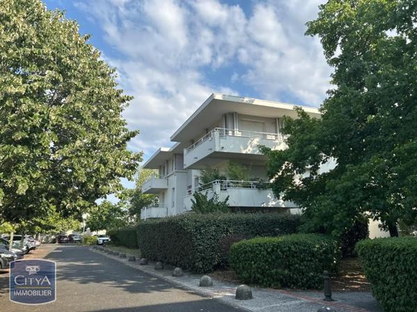 Appartement à louer 3 pièces 71.32m² Bruges (33520)