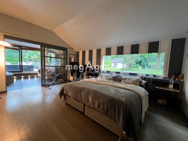 Maison à Paron, 89100 - 9 pièces 367m²