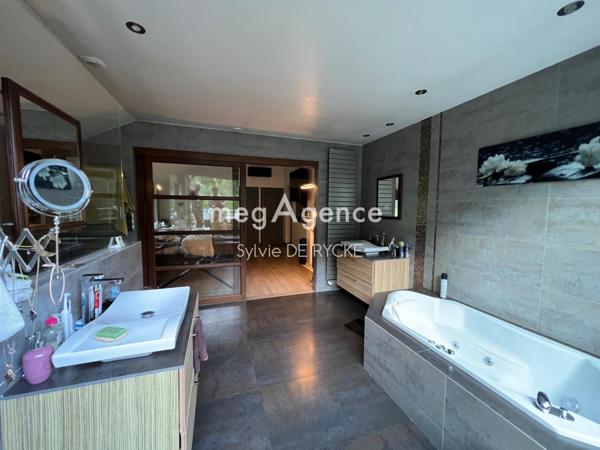 Maison à Paron, 89100 - 9 pièces 367m²