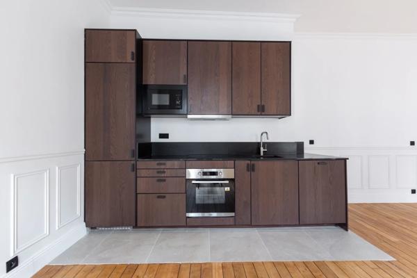 Appartement Paris 7e - TOUR-MAUBOURG