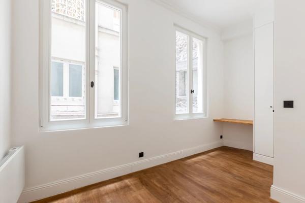 Appartement Paris 7e - TOUR-MAUBOURG