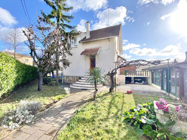 Maison de 124m2  habitables - Sartrouville -quartier Les Richebourgs
