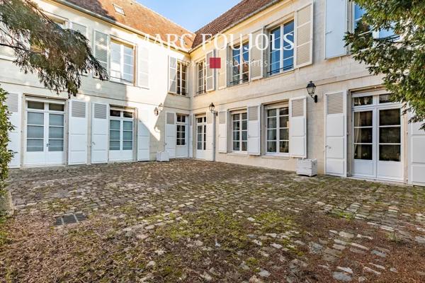 Hotel particulier – Hypercentre ville Compiègne avec jardin remarquable