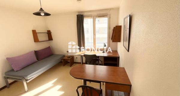 Location Studio meublé 18.36 m² - Saint-étienne 42000