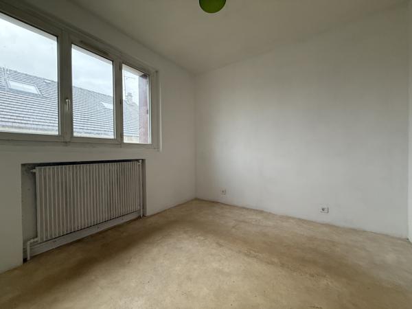 PAVILLON F7- LE BLANC-MESNIL