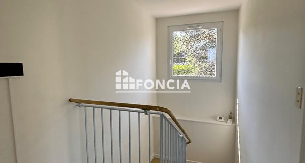 Location Maison 4 pièces 158.55 m² - Francheville 69340