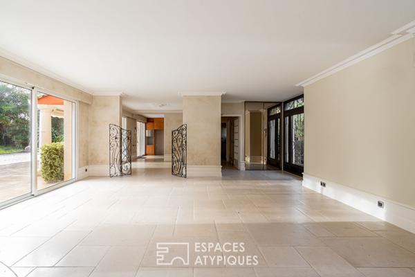 Villa d’architecte avec vie de plain pied proche du bourg