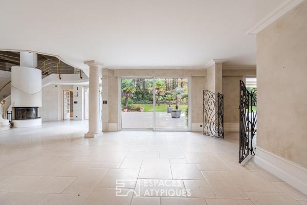 Villa d’architecte avec vie de plain pied proche du bourg