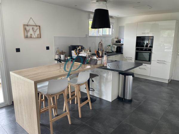 Maison 6 pièces 146 m²