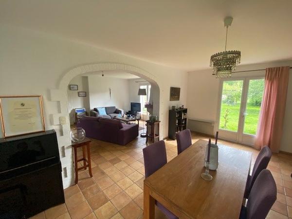 Au calme sur 1960 m² de terrain.