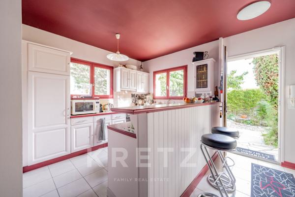 Propriété avec jardin et terrasse avec vue sur la Tour Eiffel