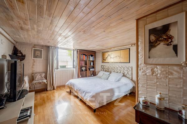 Propriété avec jardin et terrasse avec vue sur la Tour Eiffel