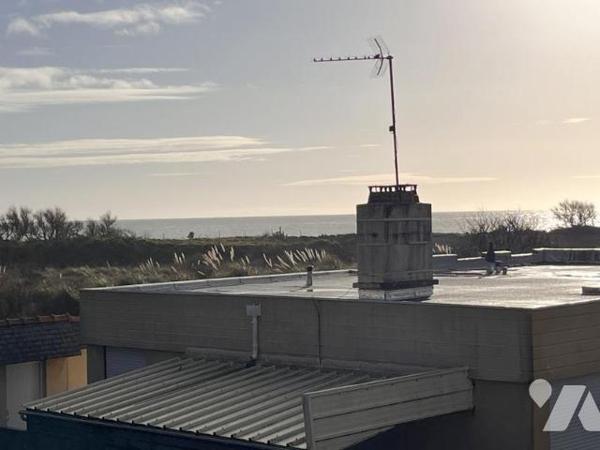 A 200 m de la plage maison construite en 1975 