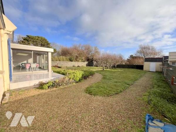 A 200 m de la plage maison construite en 1975 
