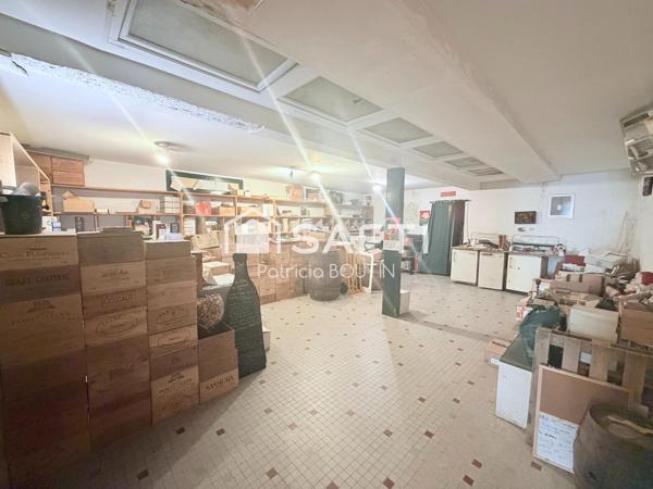 IMMEUBLE DE 3 LOGEMENTS + LOCAL COMMERCIAL AU CENTRE VILLE DE NIORT