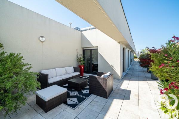 Appartement à vendre 7 pièces 239 m² Suresnes