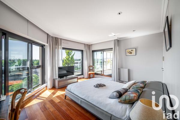 Appartement à vendre 7 pièces 239 m² Suresnes