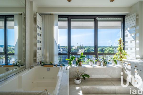 Appartement à vendre 7 pièces 239 m² Suresnes