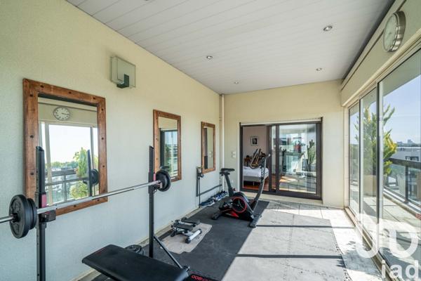 Appartement à vendre 7 pièces 239 m² Suresnes