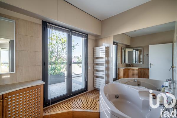 Appartement à vendre 7 pièces 239 m² Suresnes