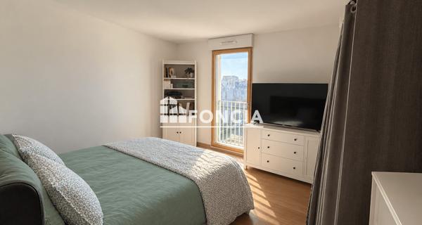 Location Appartement 5 pièces 101.6 m² - Tours 37100