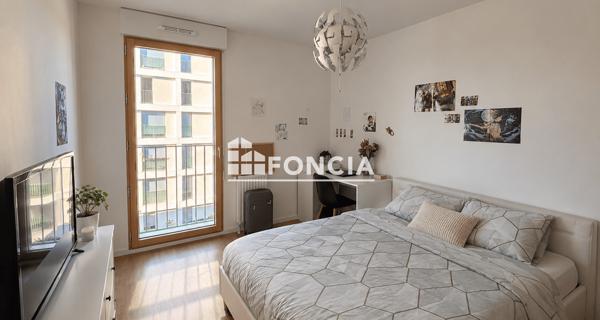 Location Appartement 5 pièces 101.6 m² - Tours 37100