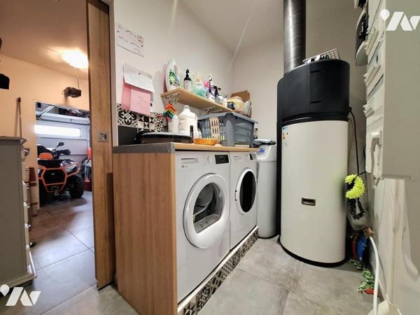 Dans un quartier calme et résidentiel, sur les hauteurs de Trouillas