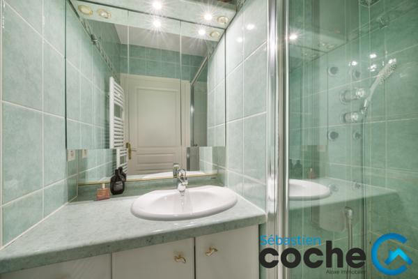 Charbonnières-les-Bains (69260) CHARBONNIÈRES - Rooftop 143m² avec solarium de 100 m²