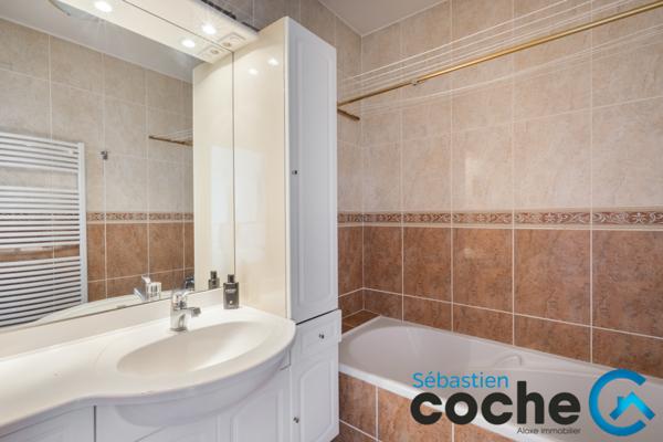 Charbonnières-les-Bains (69260) CHARBONNIÈRES - Rooftop 143m² avec solarium de 100 m²