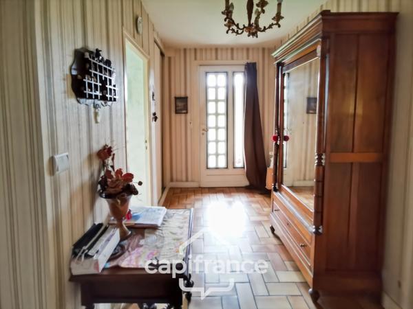 Maison à vendre 7 pièces BESSE SUR BRAYE (72)  -  terrain de 4035 m²  -