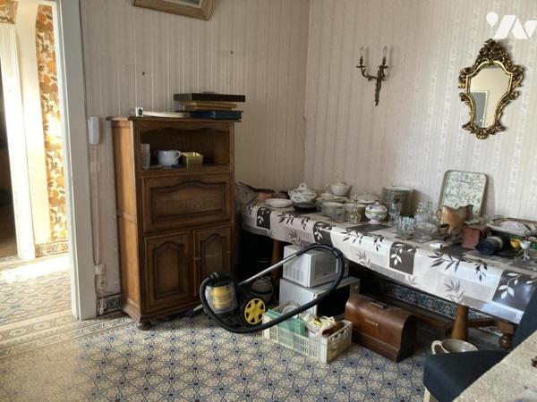 SAINT NICOLAS - MAISON DE VILLE A RENOVER