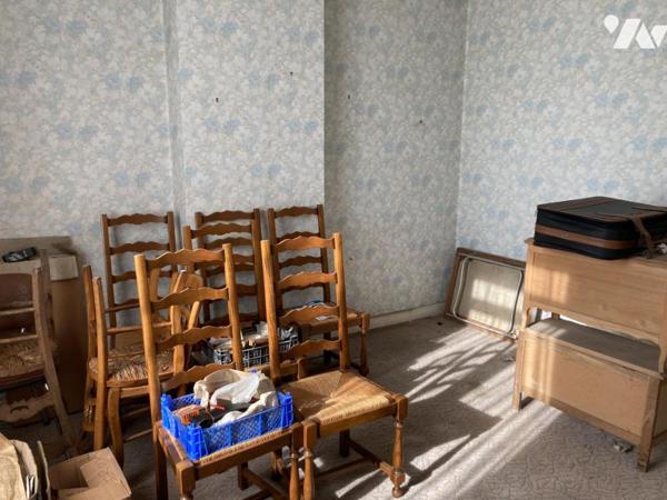 SAINT NICOLAS - MAISON DE VILLE A RENOVER