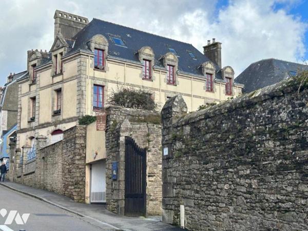 A VENDRE QUIMPER IMMEUBLE MIXTE COMMERCE & HABITATION