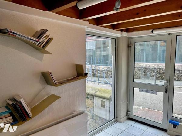 A VENDRE QUIMPER IMMEUBLE MIXTE COMMERCE & HABITATION
