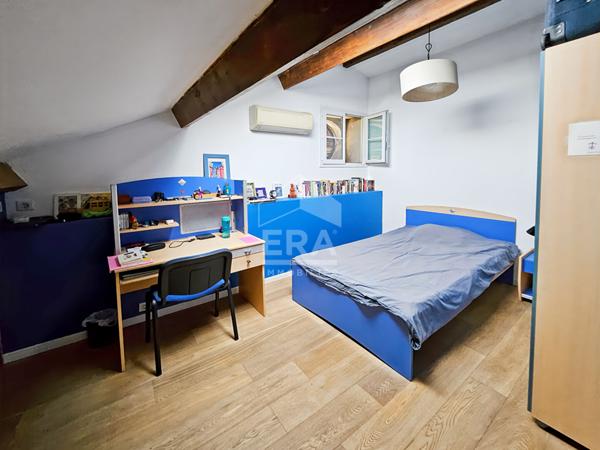 EXCLUSIVITE - SEPTÈMES-LES-VALLONS ? Haut de villa T5  d'environ 113m2