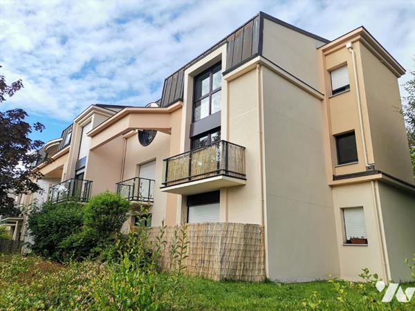 PACE - Appartement T2 de 43 m² et place de stationnement privative