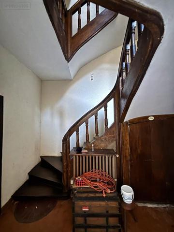 Maison à vendre à Saint-Calais dans la Sarthe (72120), ref : 101/1979