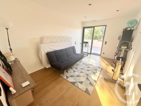 Maison à vendre  5 pièces - 149,61 m 2   NIMES  - 30